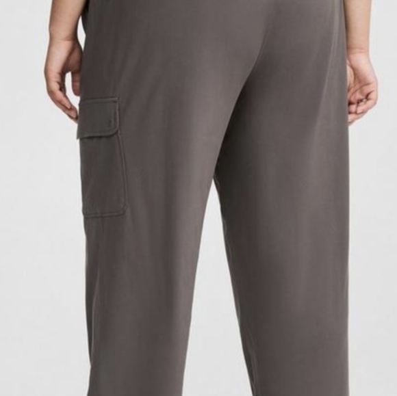 Torrid Challis Wide Leg Cargo Pants, size 0 (12) - Picture 8 of 8